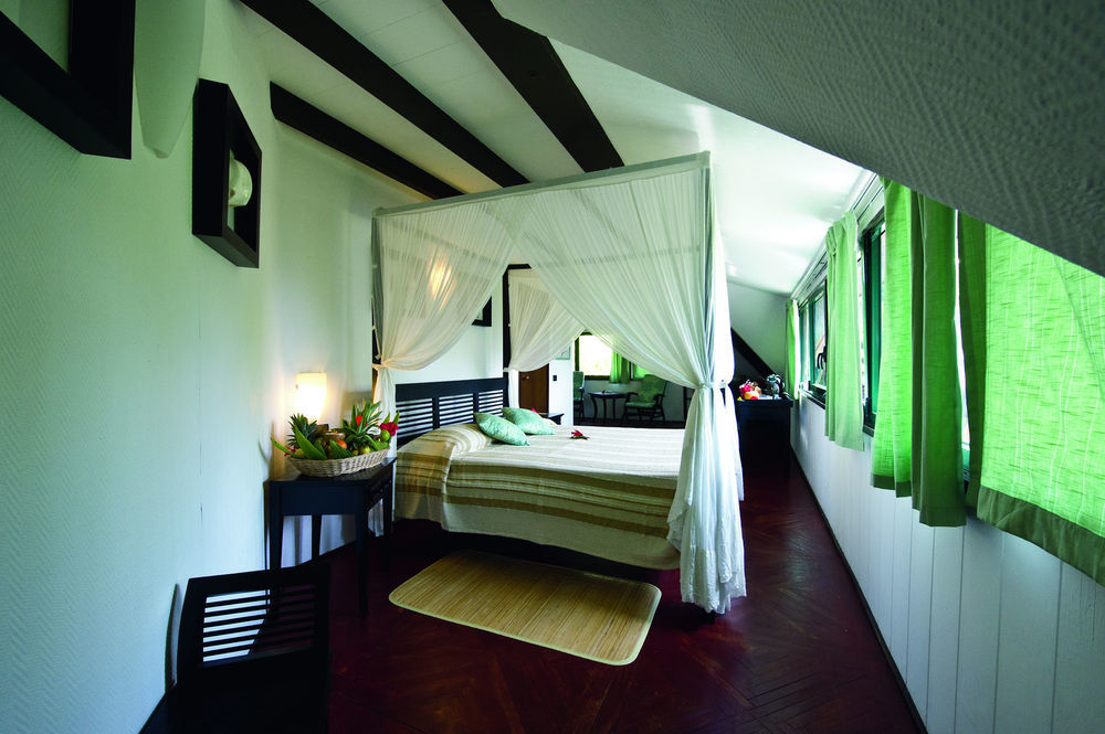 New Emerald Cove Hotel Baie Sainte-Anne Extérieur photo