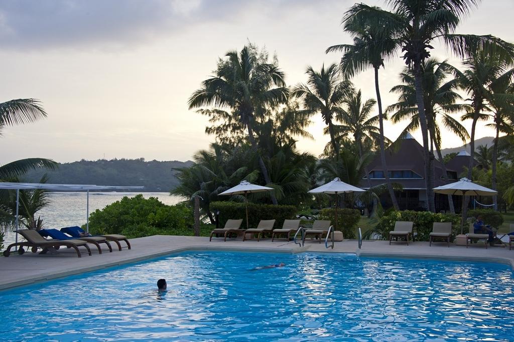 New Emerald Cove Hotel Baie Sainte-Anne Extérieur photo