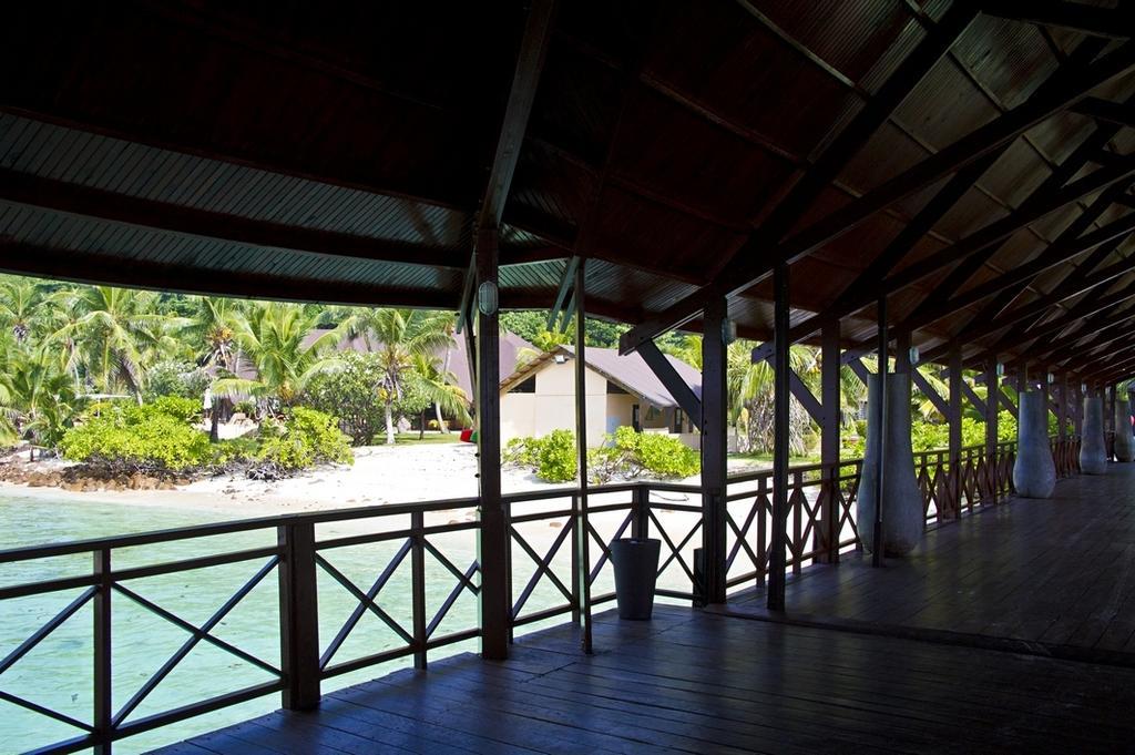 New Emerald Cove Hotel Baie Sainte-Anne Extérieur photo