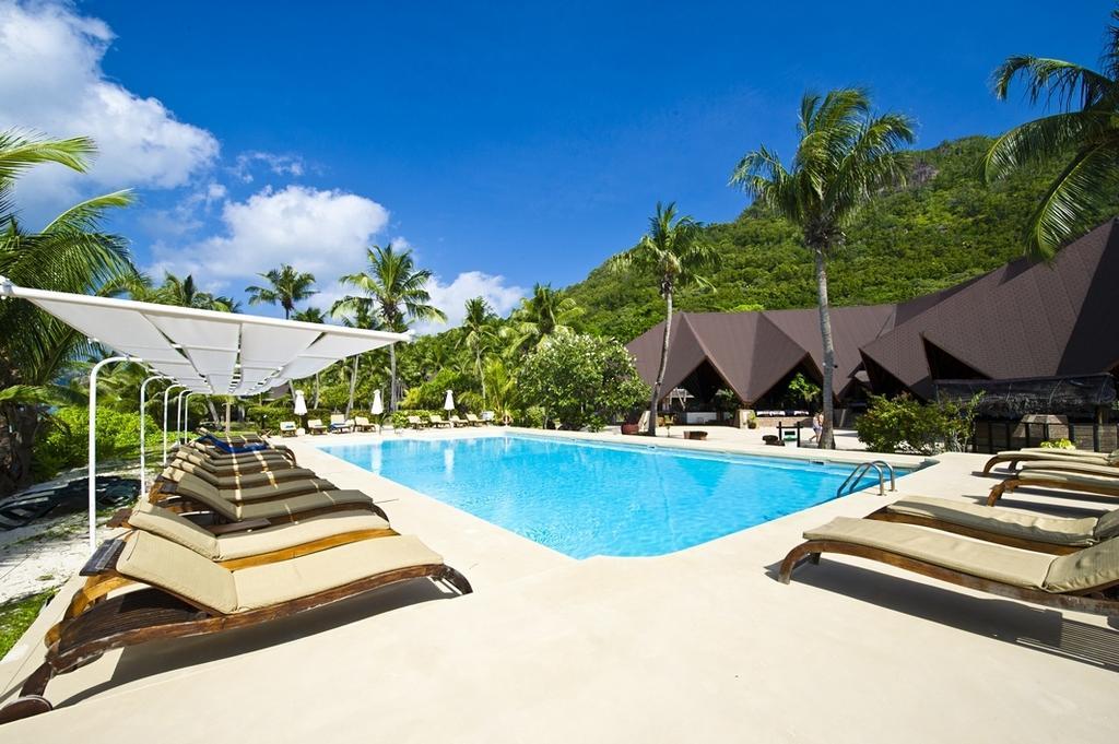 New Emerald Cove Hotel Baie Sainte-Anne Extérieur photo